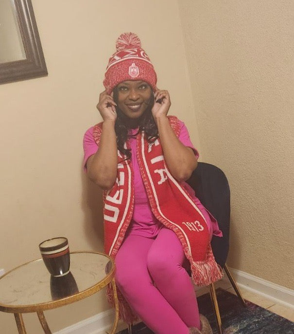 Delta Red Crest Scarf And Hat Set