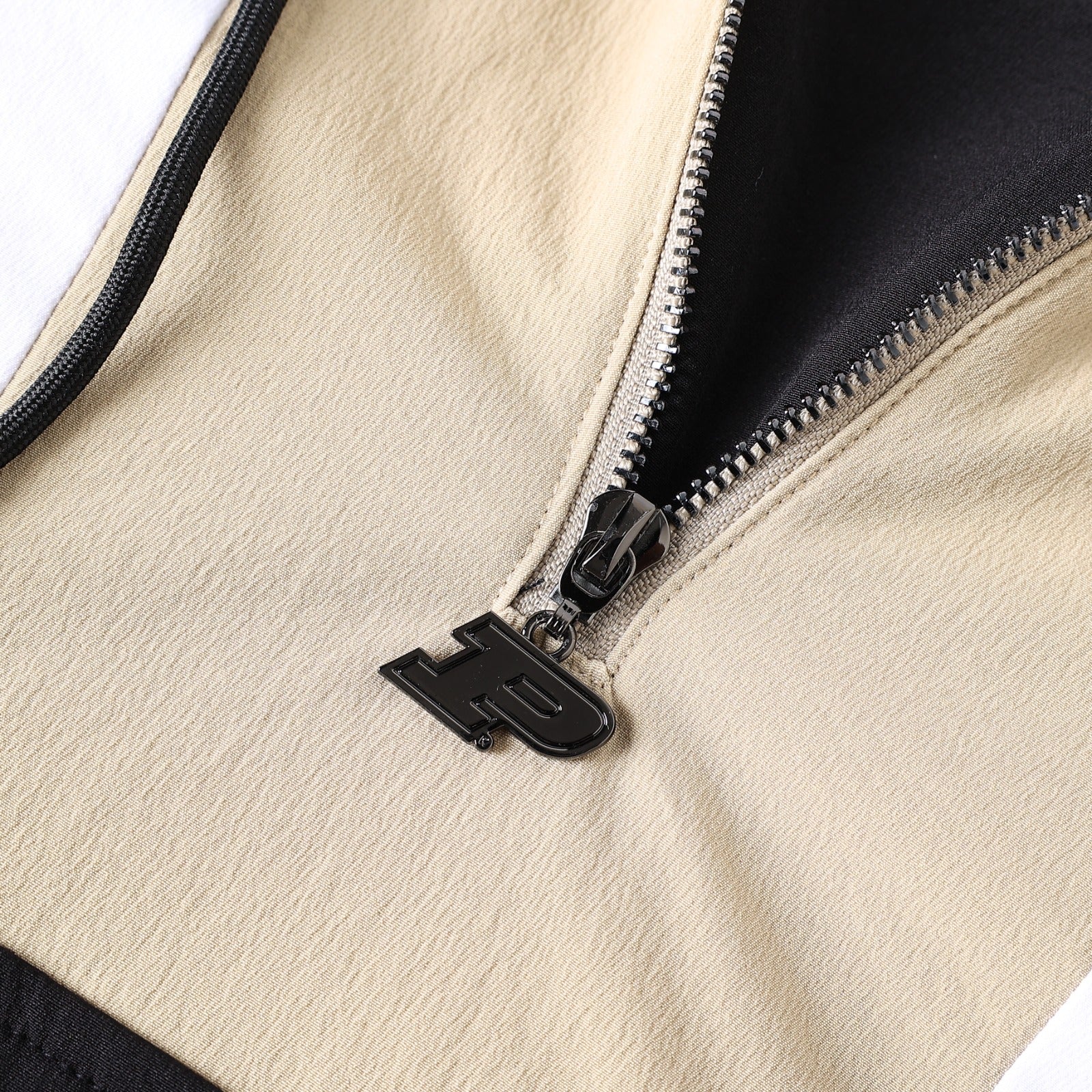 Purdue Black Windbreaker Tech Pullover(Unisex)