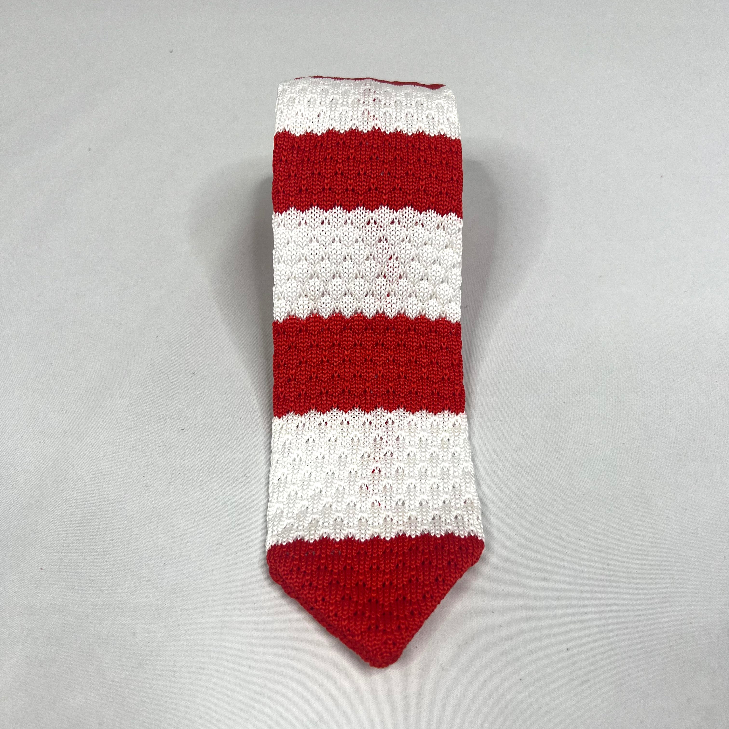 Red And White (Kappa Inspired) Knit Tie 3