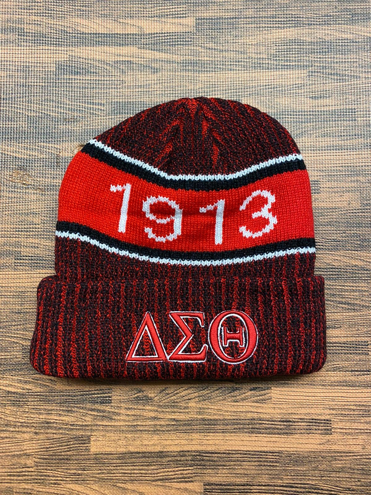 Black Delta Beanie Hat no Pom