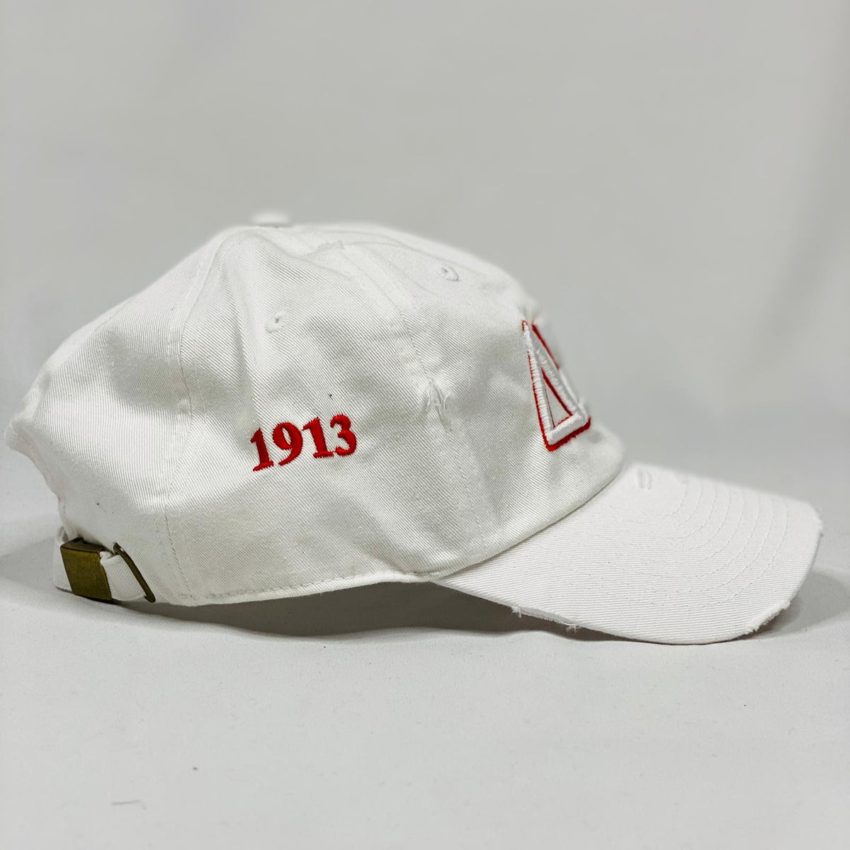 Delta Sigma Theta White Hat – The King McNeal Collection