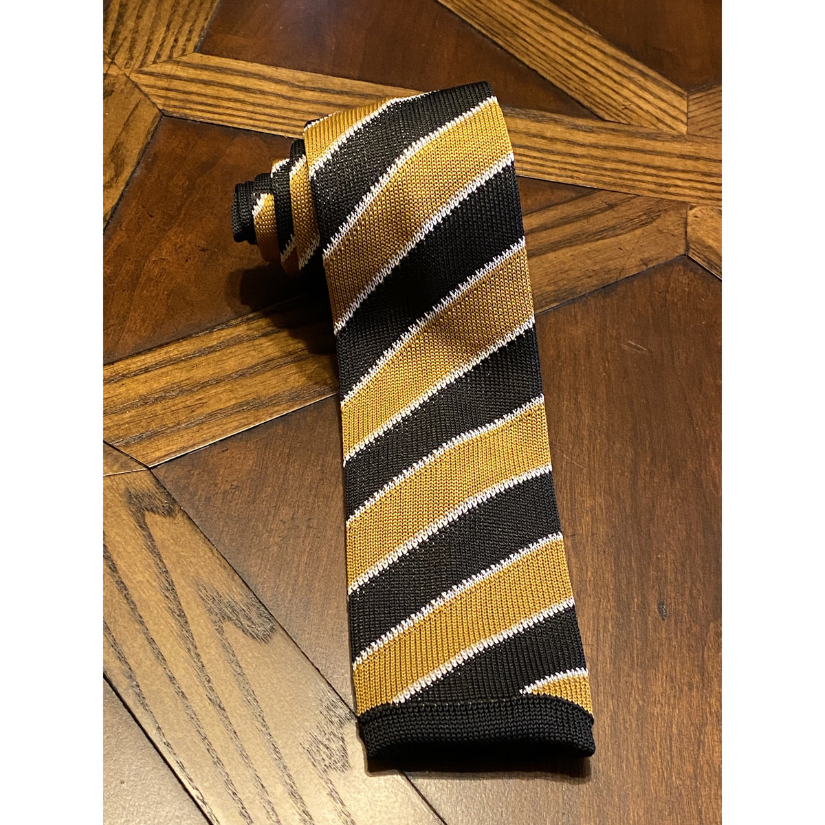 Black and Old Gold (Alpha Inspired) Knit Tie – The King McNeal Collection