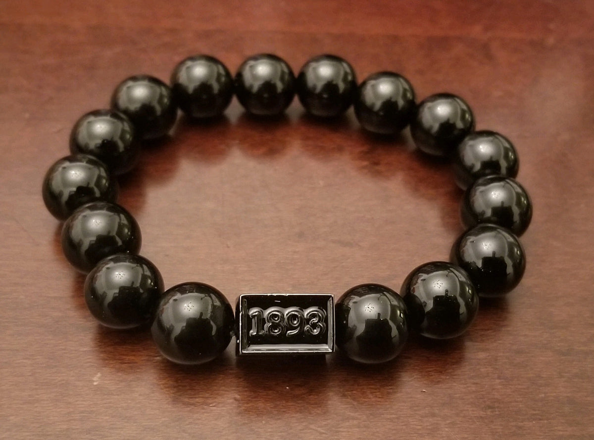 Noble black beaded bracelet